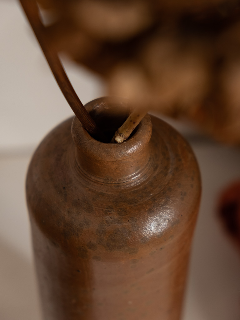 bouteille en grès marron