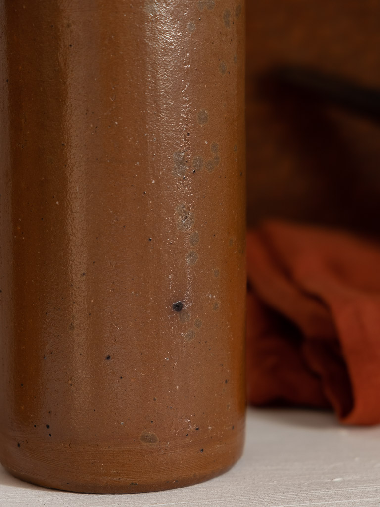 bouteille en grès marron