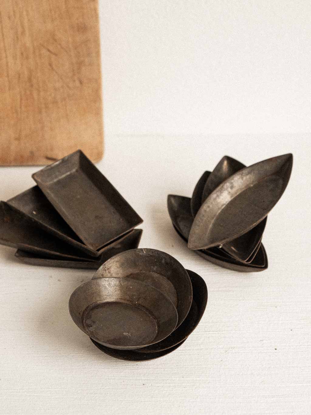 moules ancien en métal