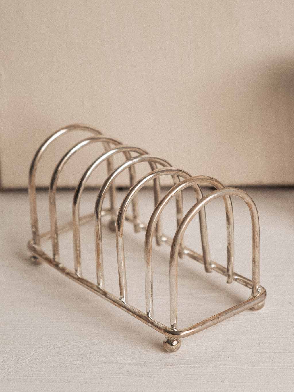Porte-toast En Acier Inoxydable - 6 Emplacements, Pieds Hauts, Pour Maison, Restaurant, Café (14,5x8x7,8 Cm)