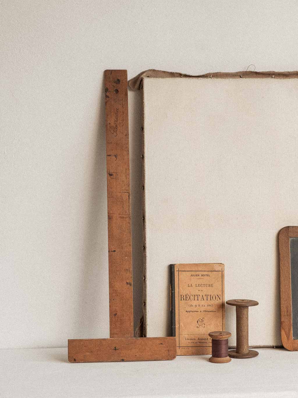 ancien té à dessin en bois