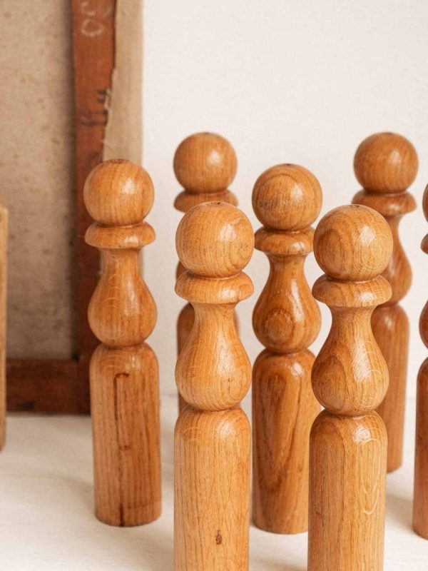 BS Toys Jeu De Quilles en Bois - Jouet D'Extérieur Et D'Intérieur - Favorise Travail D'Équipe Et Reconnaissance De Motifs - pour Enfants De 3 Ans Et Plus - 2-4 Joueurs