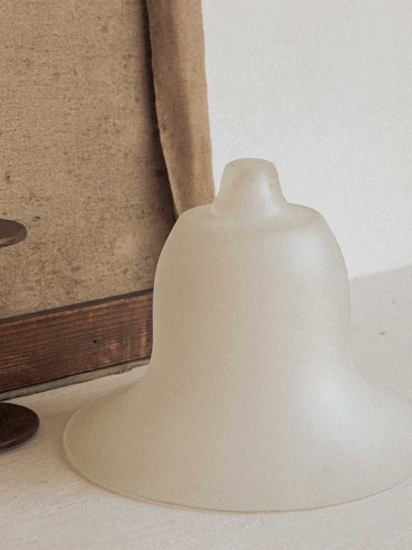 cloche de jardin en verre dépoli