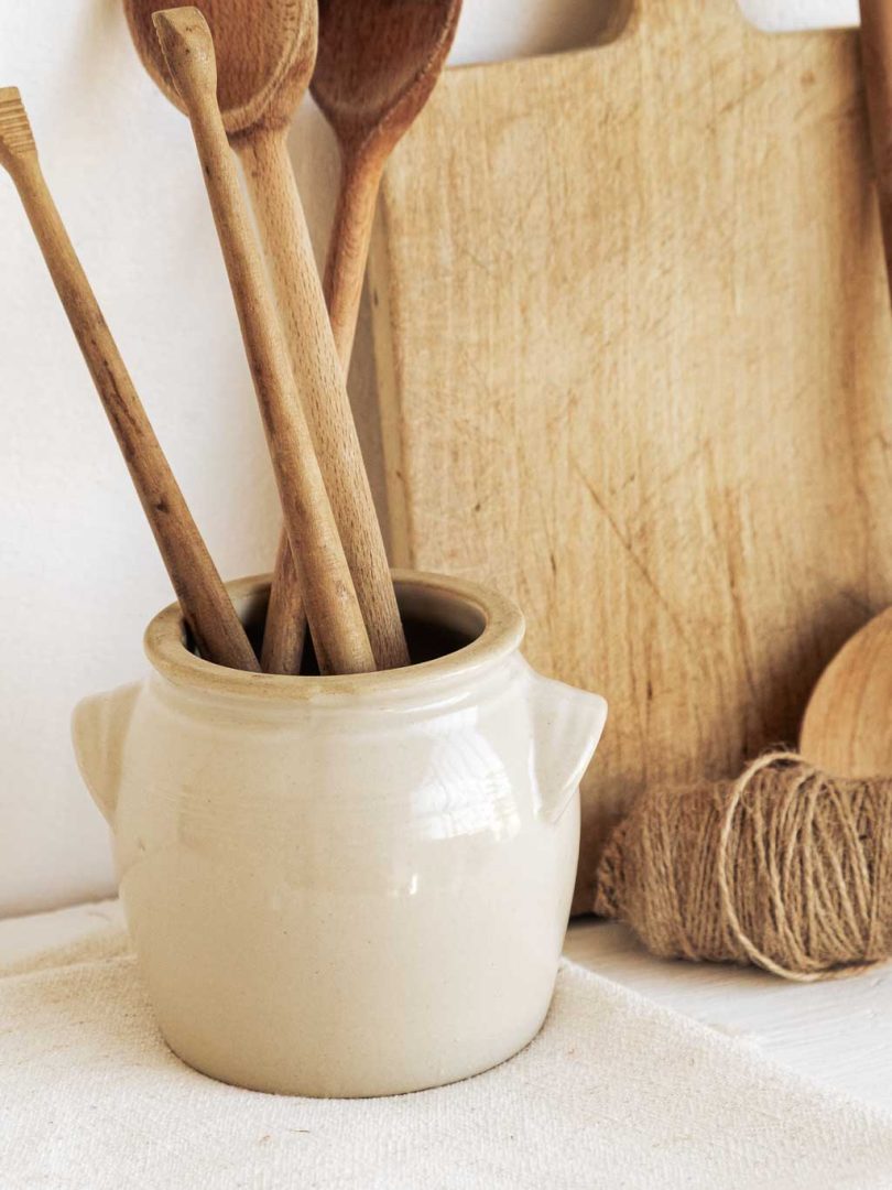 pot en grès blanc beige type pot à beurre digoin