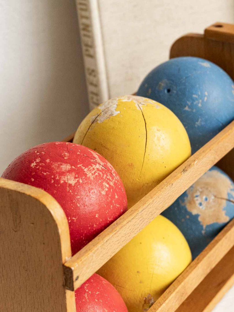jeu de boule ancien en bois , boule bois peint