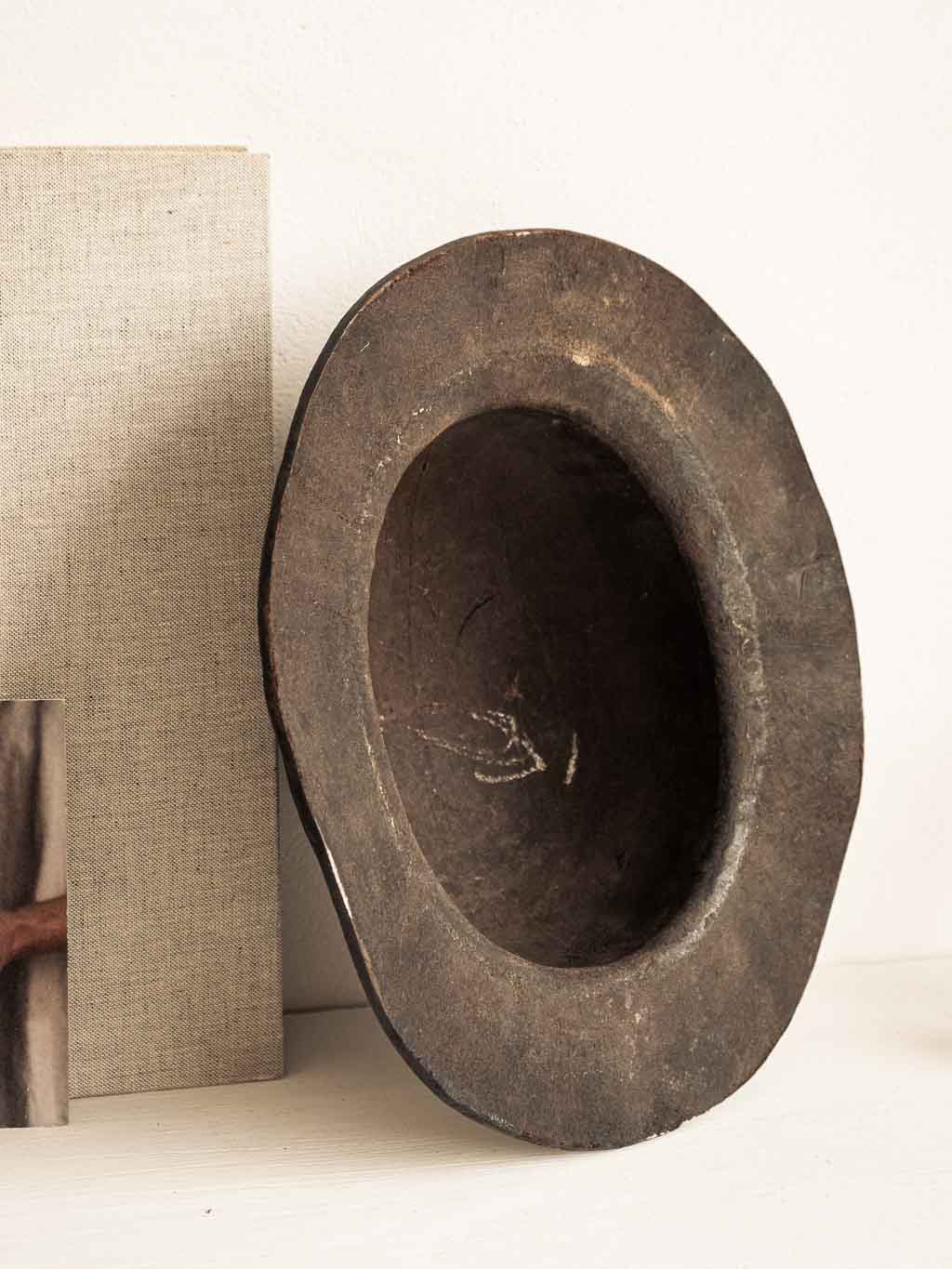 chapeau / casque de mineur en cuir dit barrette de mineur