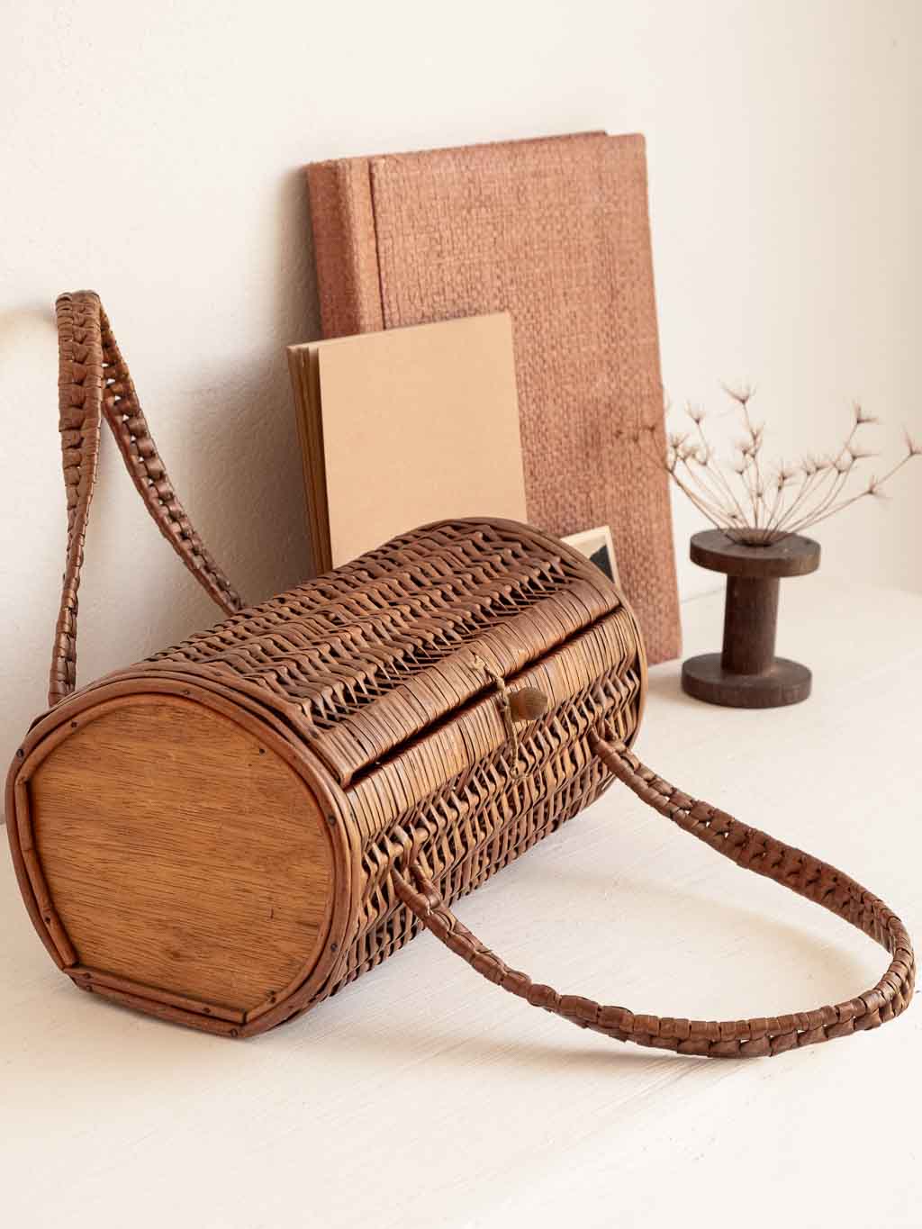 sac à main boite en rotin vintage