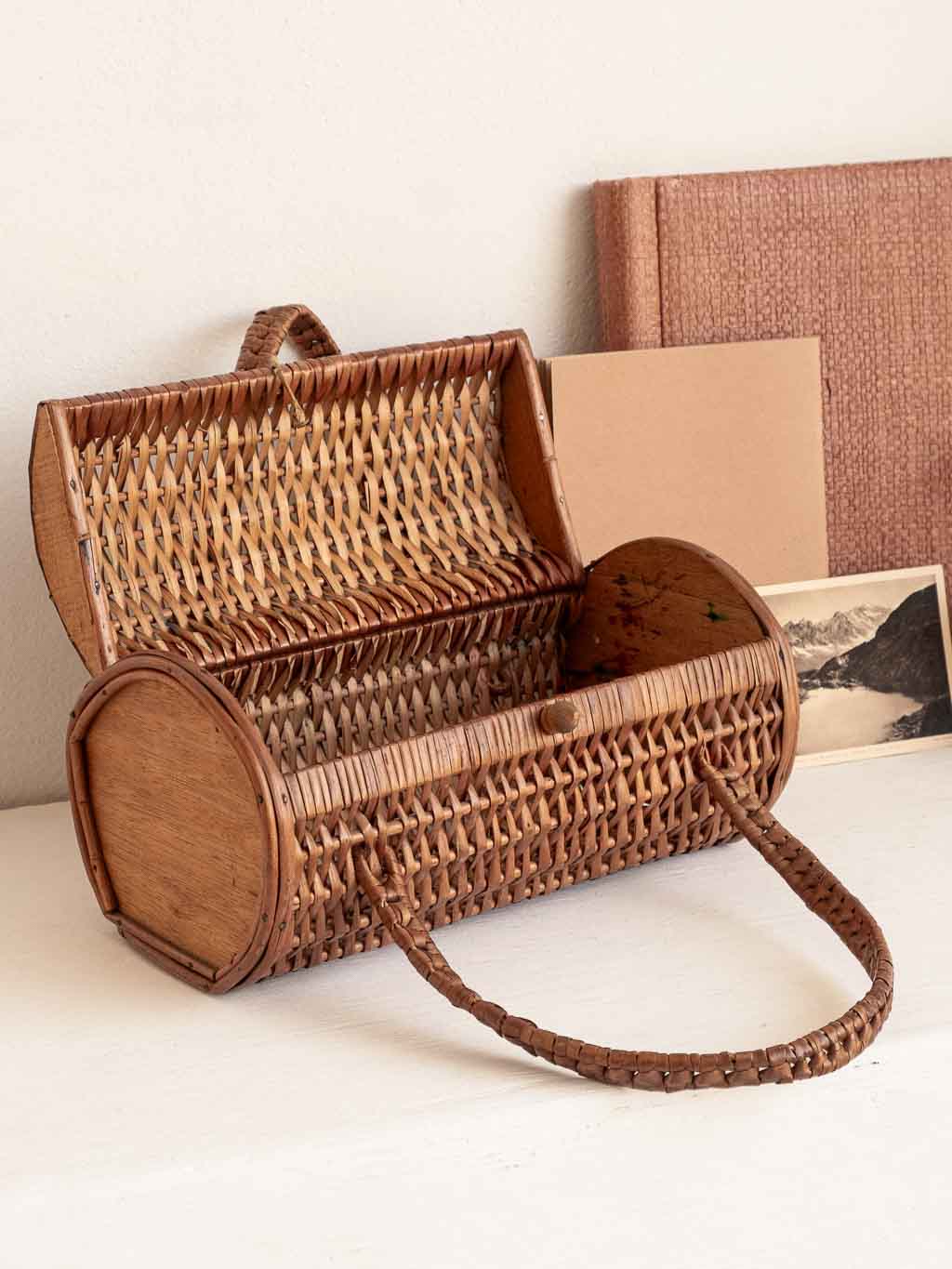 sac à main boite en rotin vintage