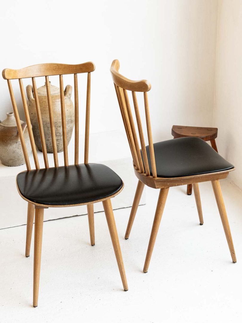 lot de 2 chaises Baumann Sonate / Menuet, dossier à barreaux assise simili noir