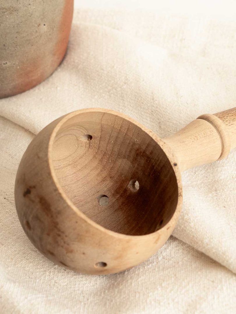 grande cuillère à olives en bois
