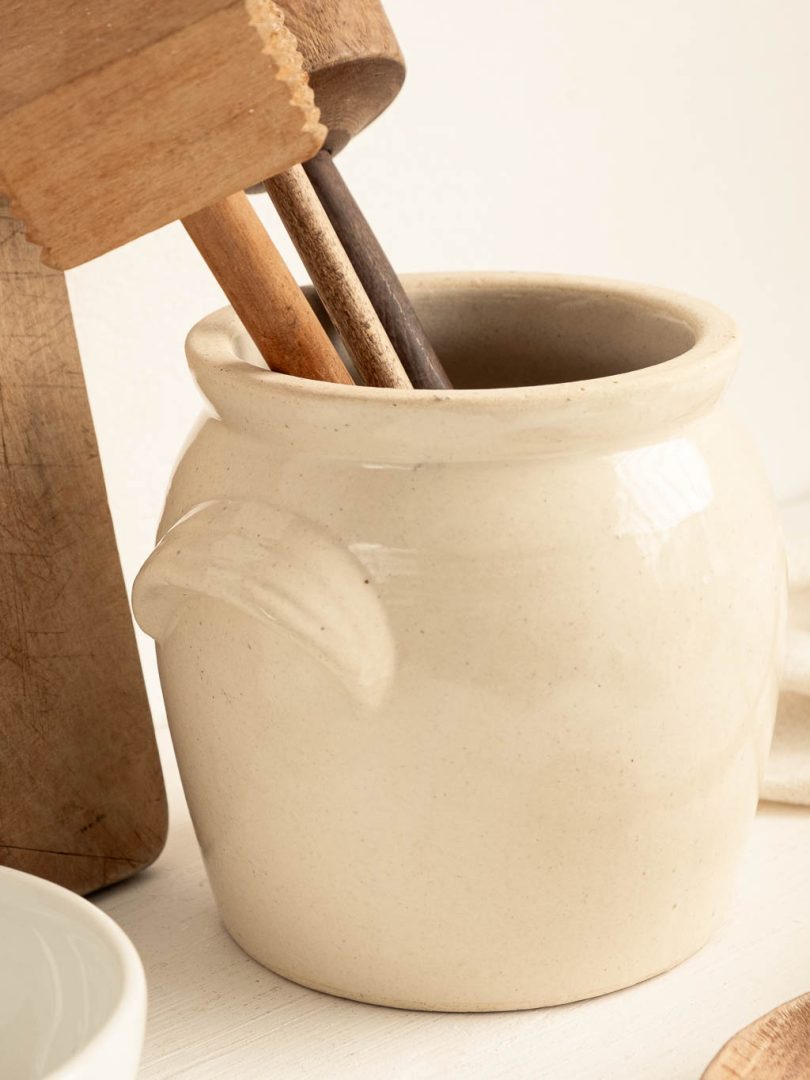 Pot en céramique blanche type Digoin ( grand modèle)