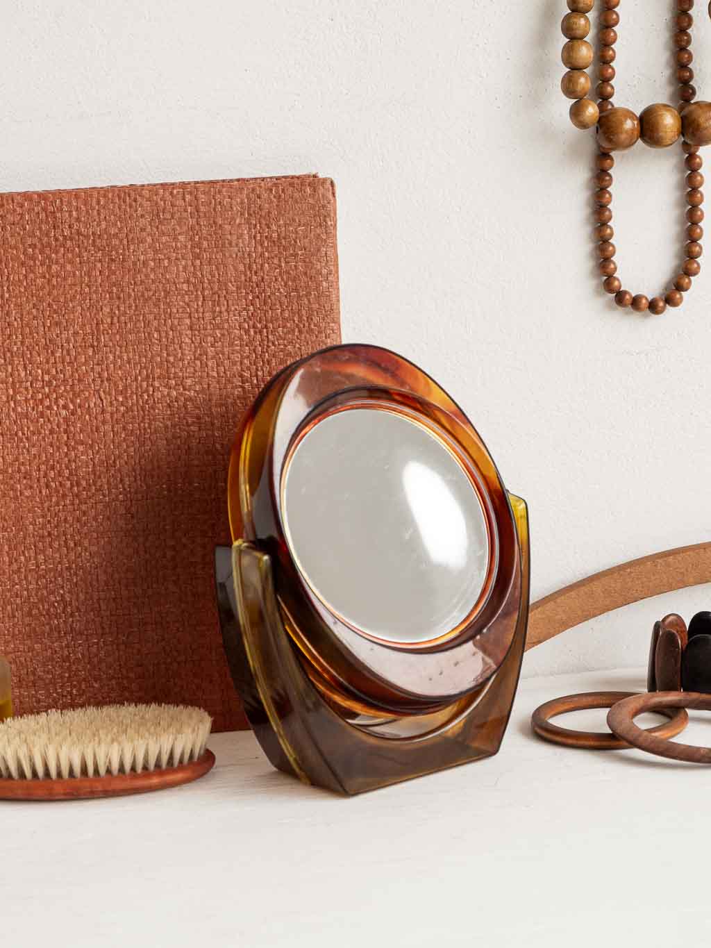 Miroir vintage année 1970 en plastique marron, 2 faces, coté grossissant