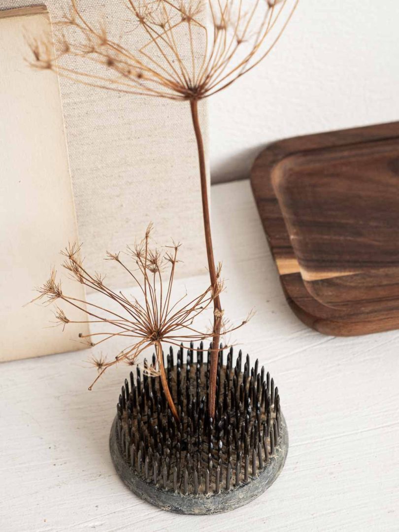 Pique-fleurs kenzan en metal pour ikebana