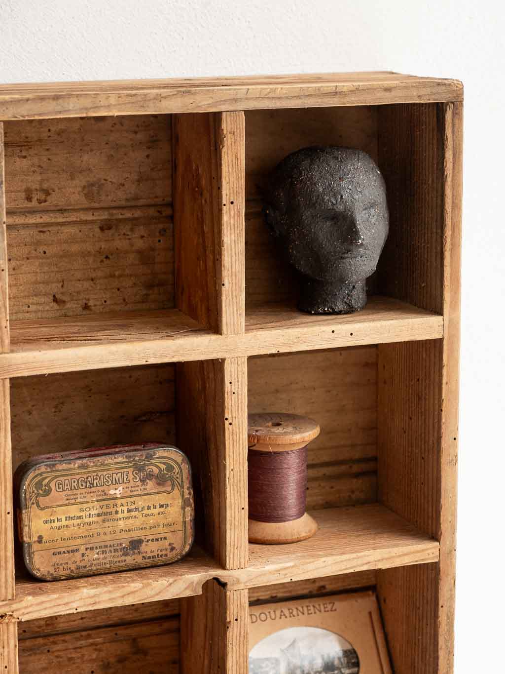ancien grand casier trieur d'atelier en bois 18 cases