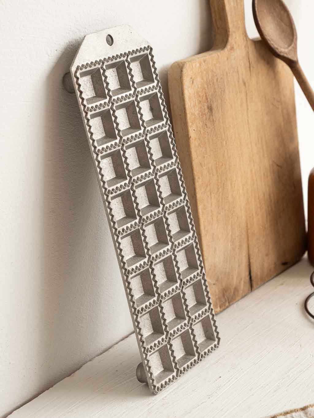 Moule à raviolis en métal, 24 raviolis