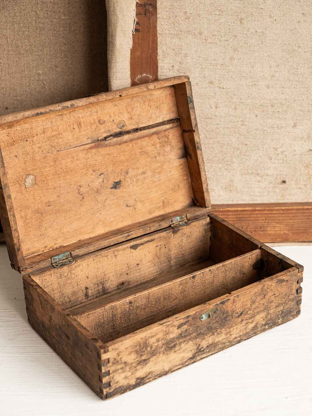 ancien boite à cirage en bois : Nécessaire à chaussures