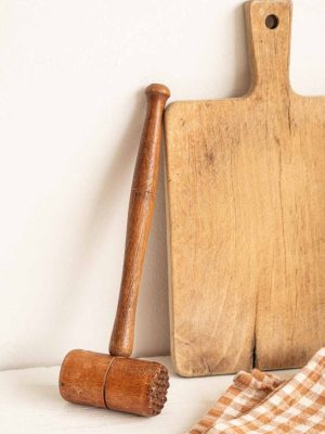 ancien maillet à viande en bois, ustensile de cuisine vintage
