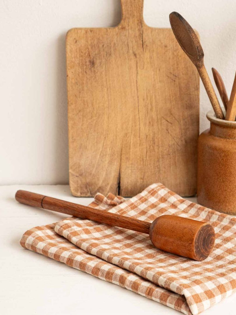 Pilon ancien an bois