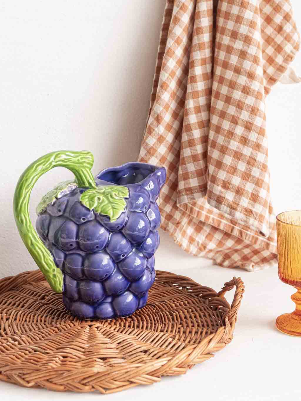 pichet carafe vintage barbotine grappe de raisin