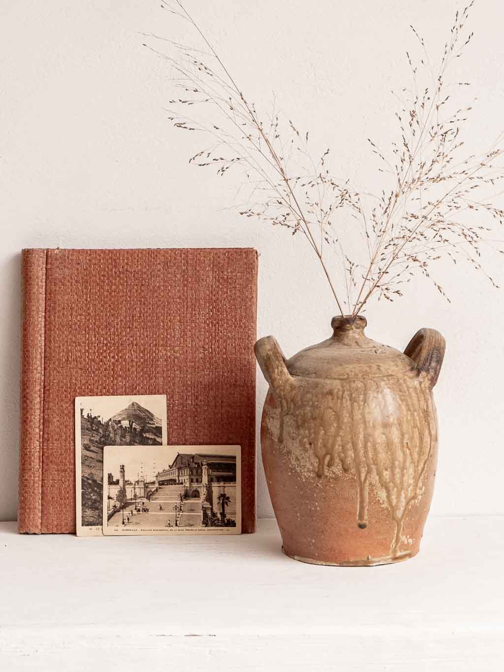 jarre ancienne type gargoulette en terre cuite