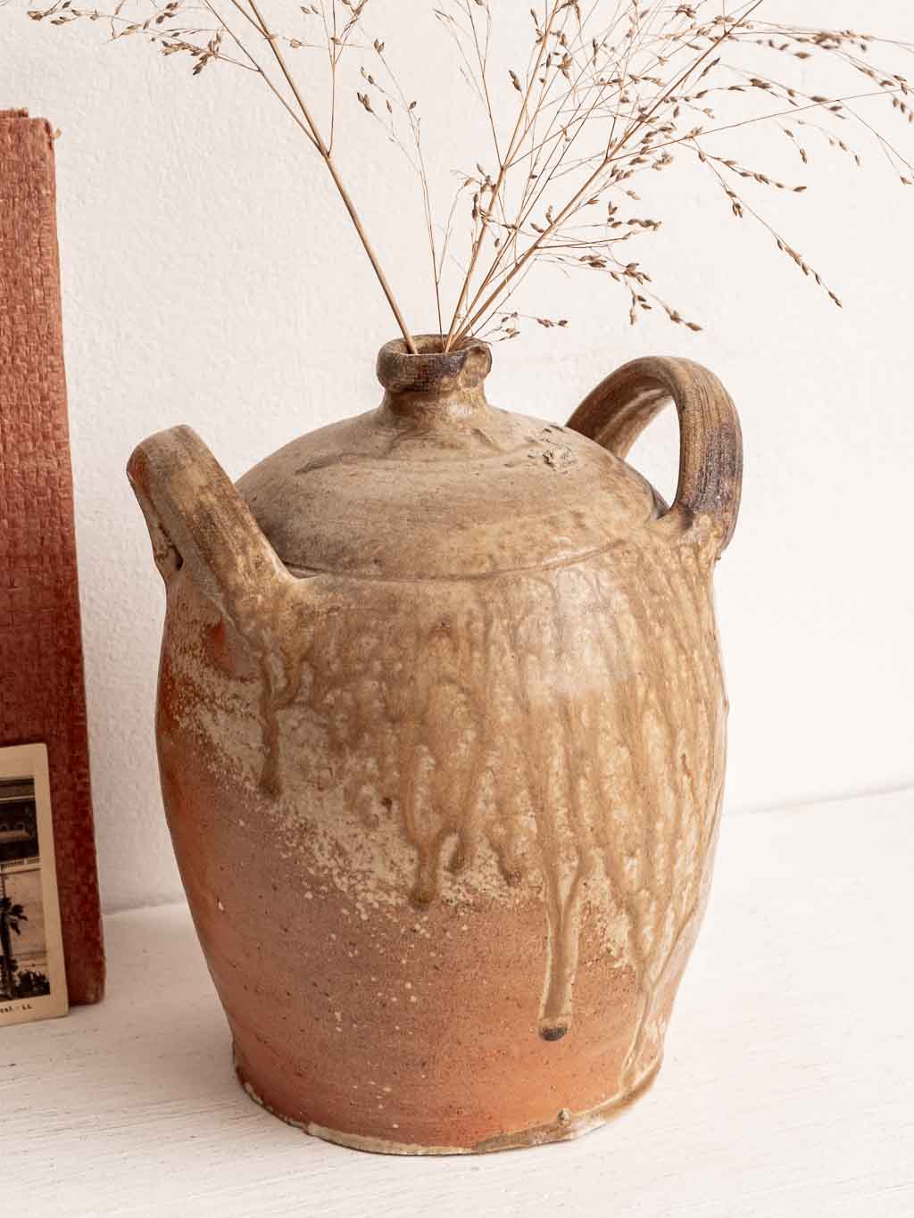 jarre ancienne type gargoulette en terre cuite