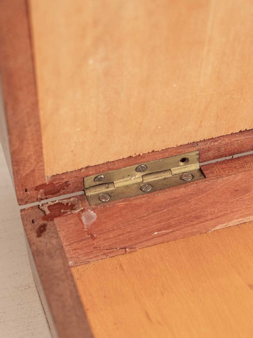 Graphoscope ancien en bois. Boite loupe photos
