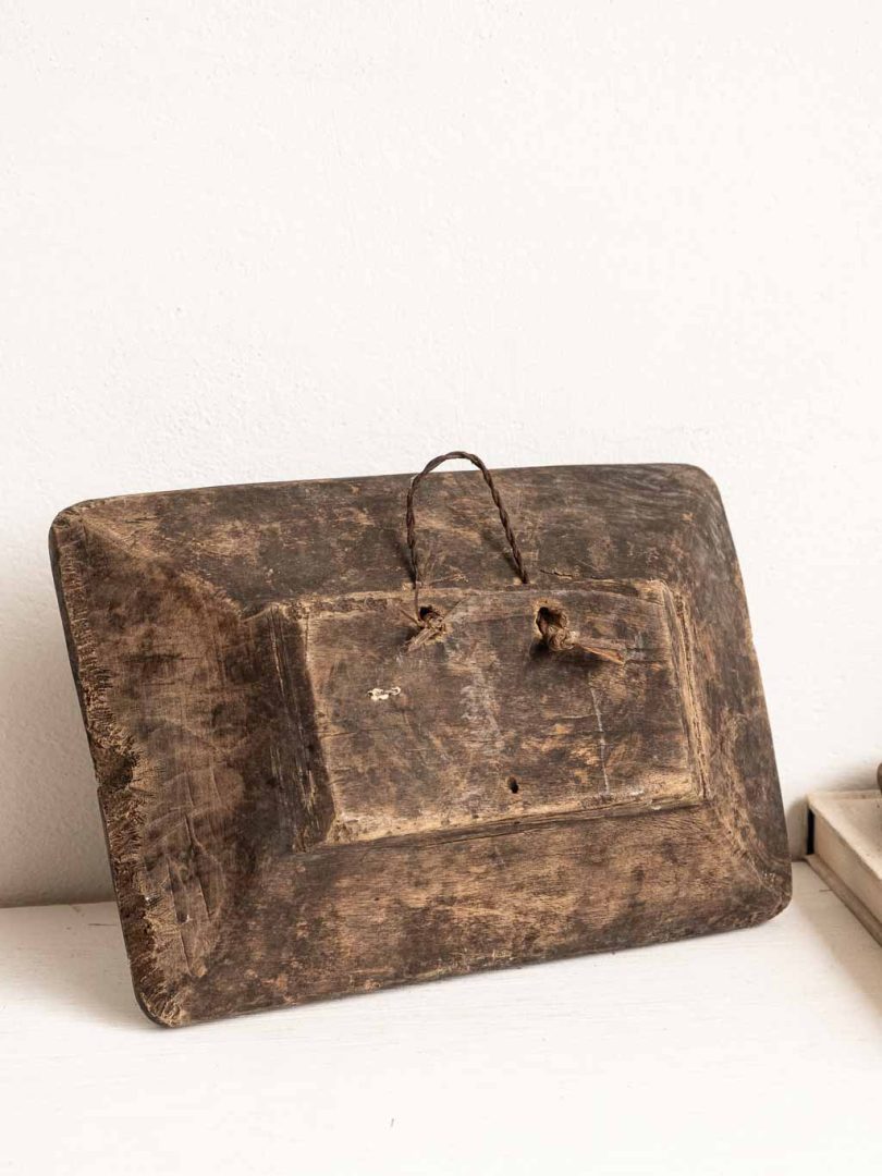 Ancien mortier à épices en bois brut