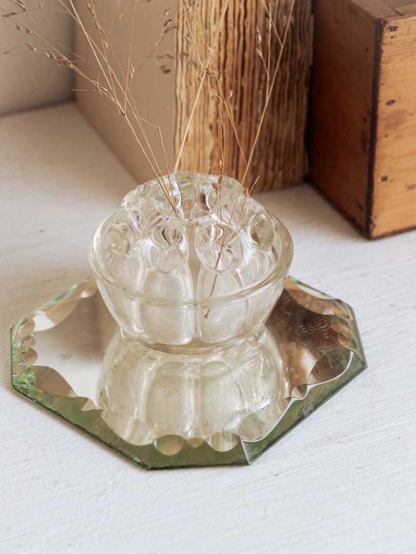 petit plateau en miroir biseauté pour bouteille