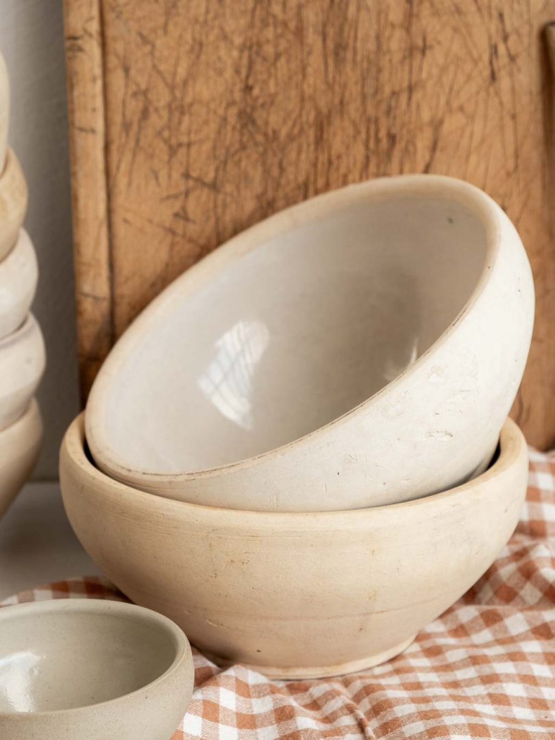 Saladier ancien en grès beige 22.5cm