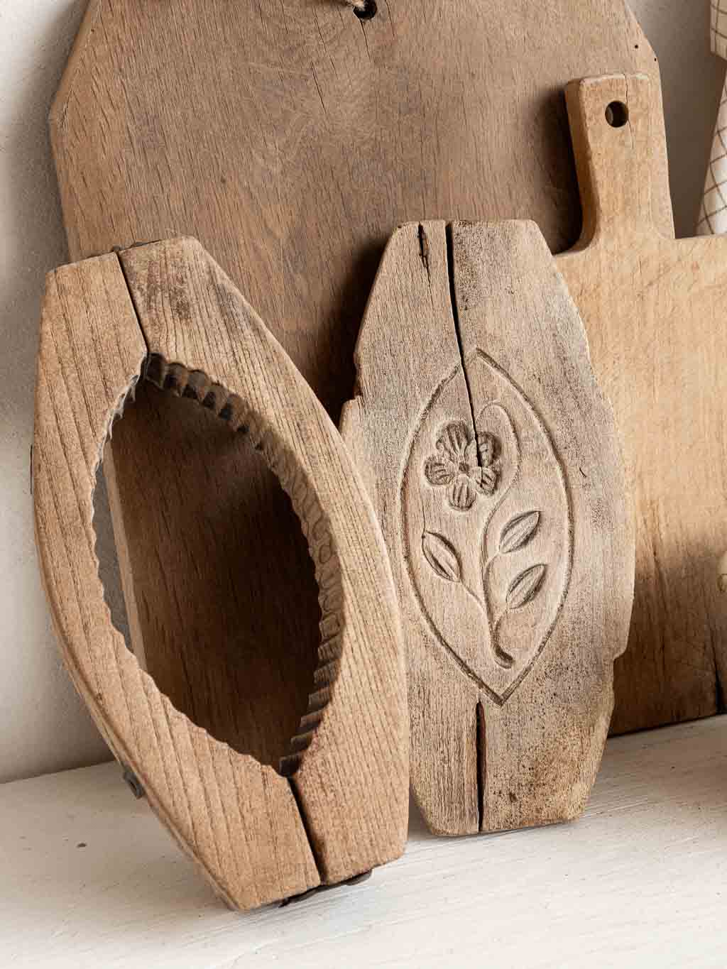 ancien moule à beurre en bois