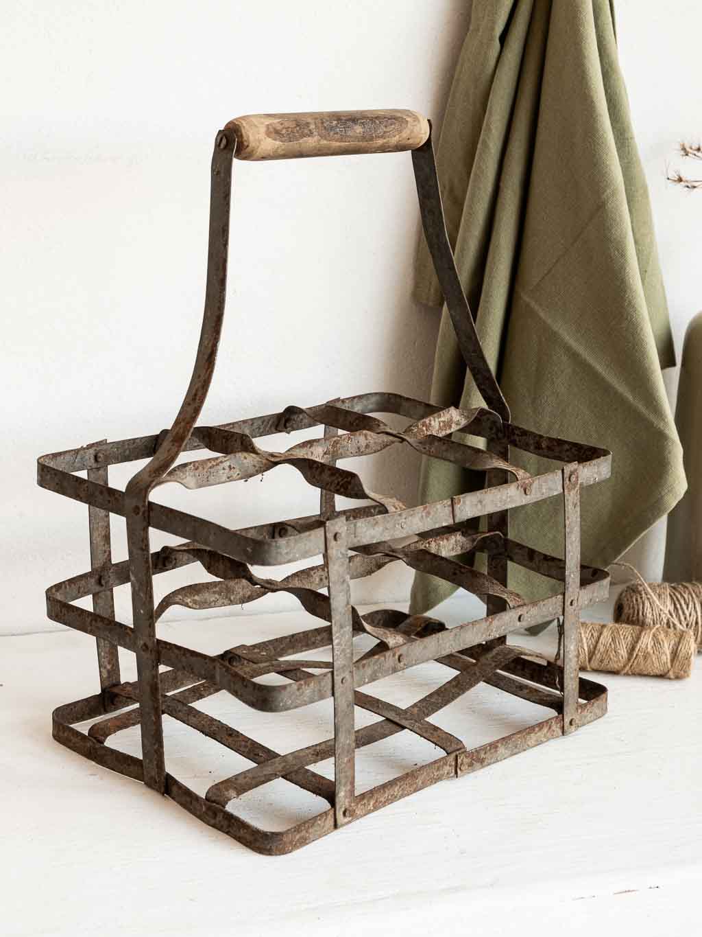 casier porte bouteille ancien en métal pour 6 bouteilles