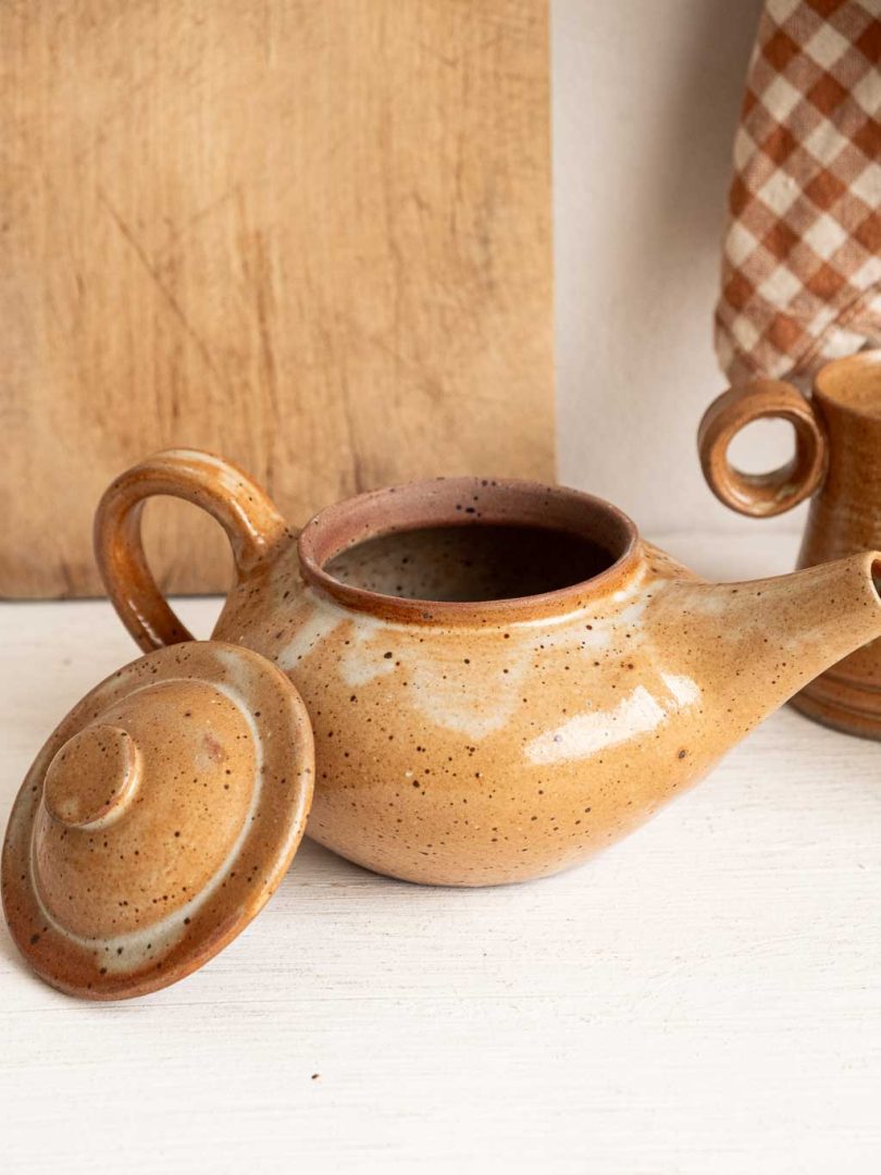 Théière et tasses en grès marron vintage 1970