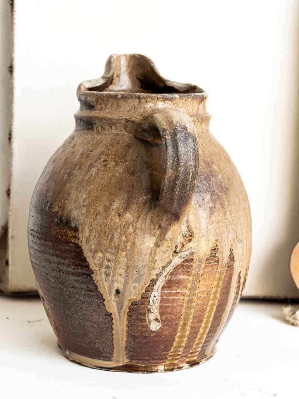 pichet ancien en grès émaillé, poterie artisanale vintage