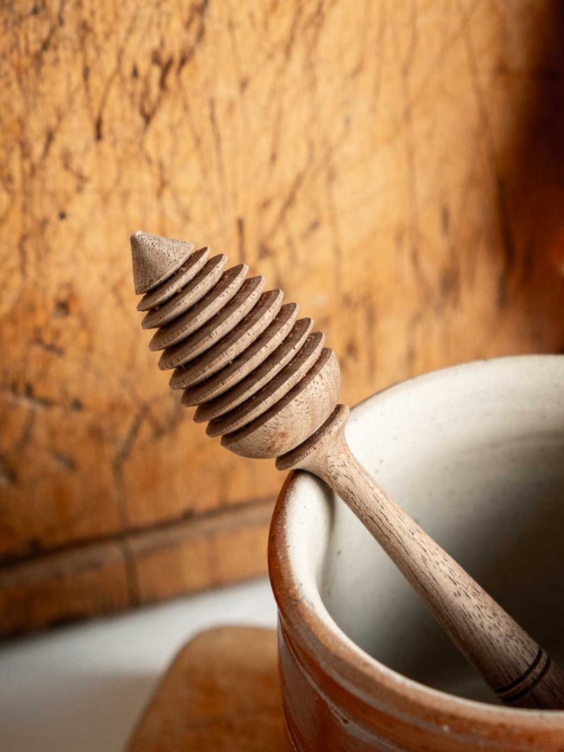 cuillère à miel vintage en bois