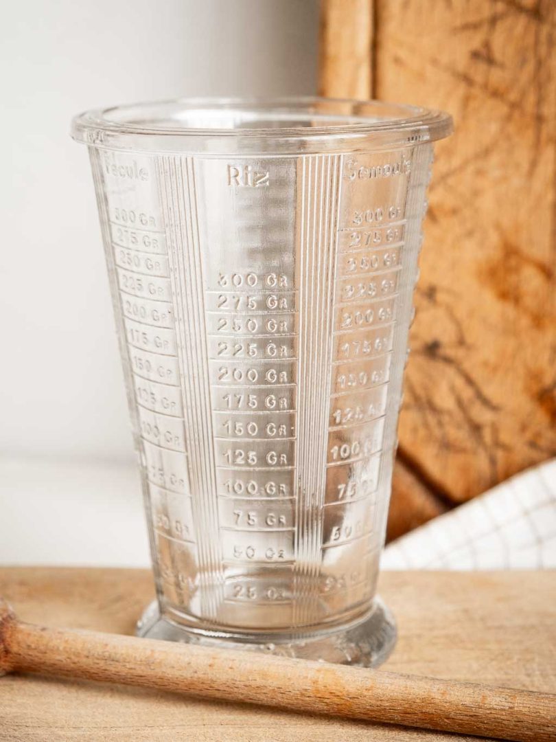 verre mesureur vintage Mougin en verre épais