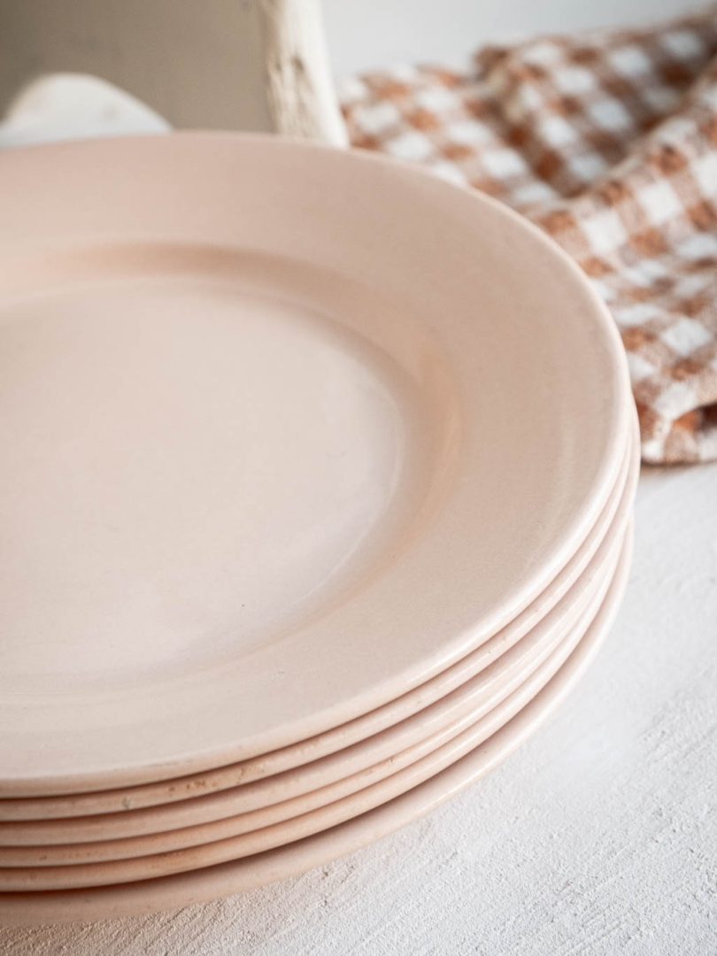 assiettes plates rose vintage