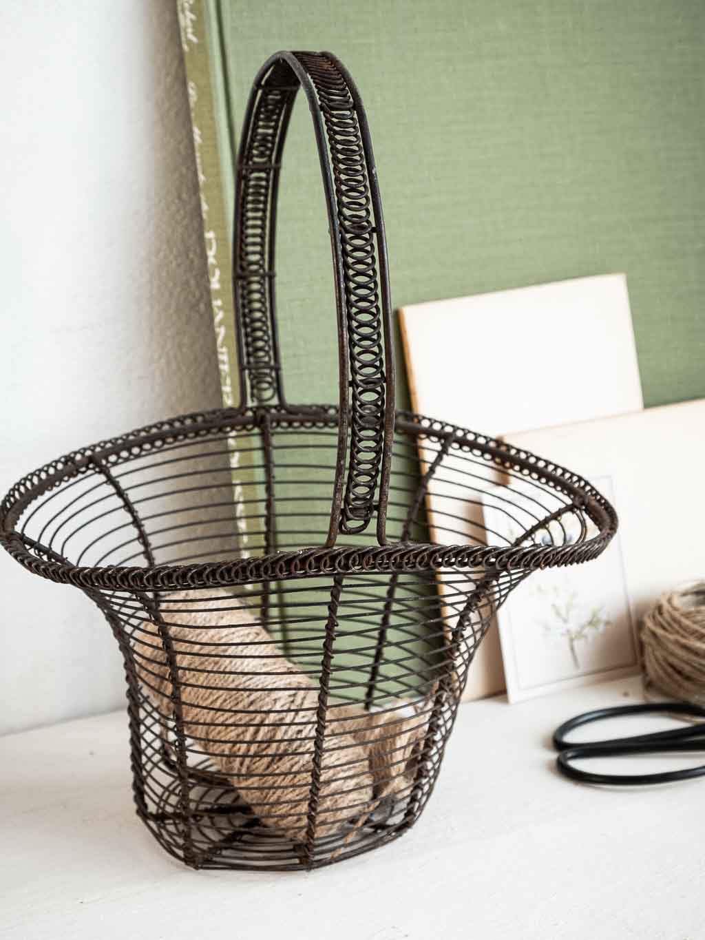 panier métal ancien style victorien