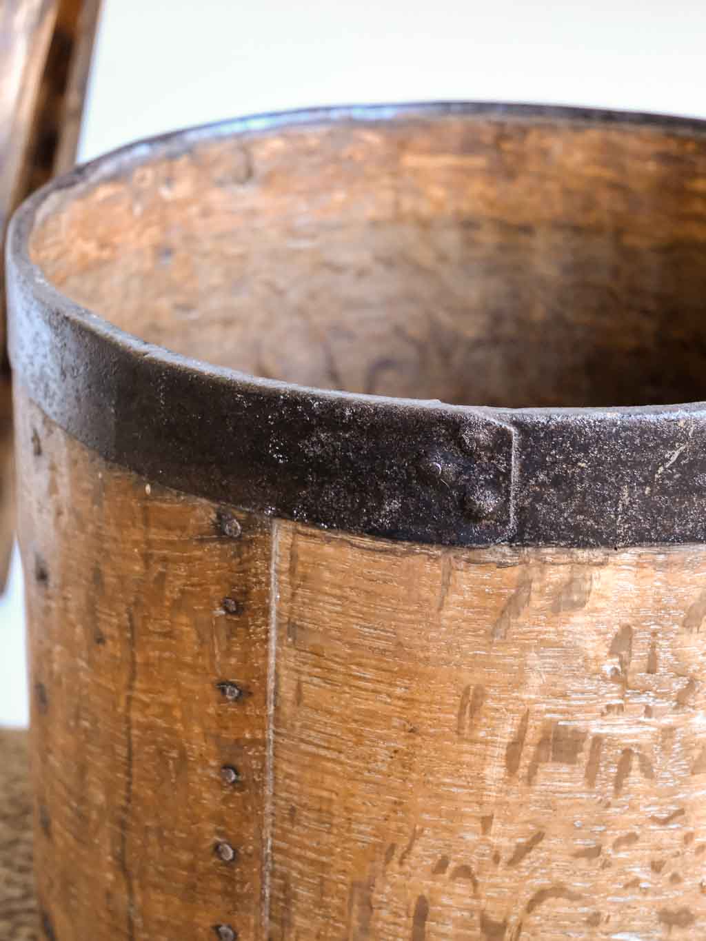 mesure à grain, boisseau en bois et métal 20L