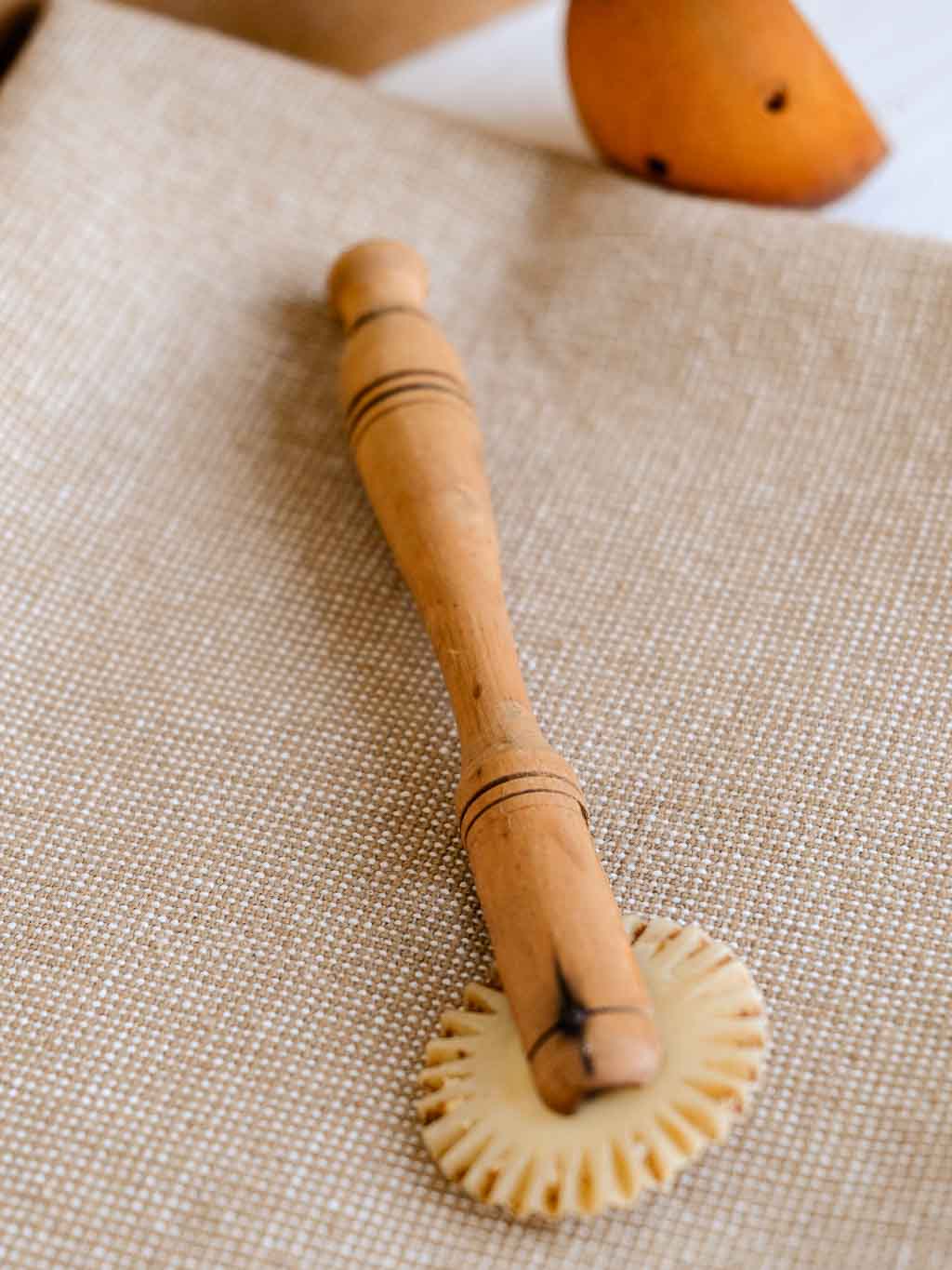 roulette à pate raviole en bois