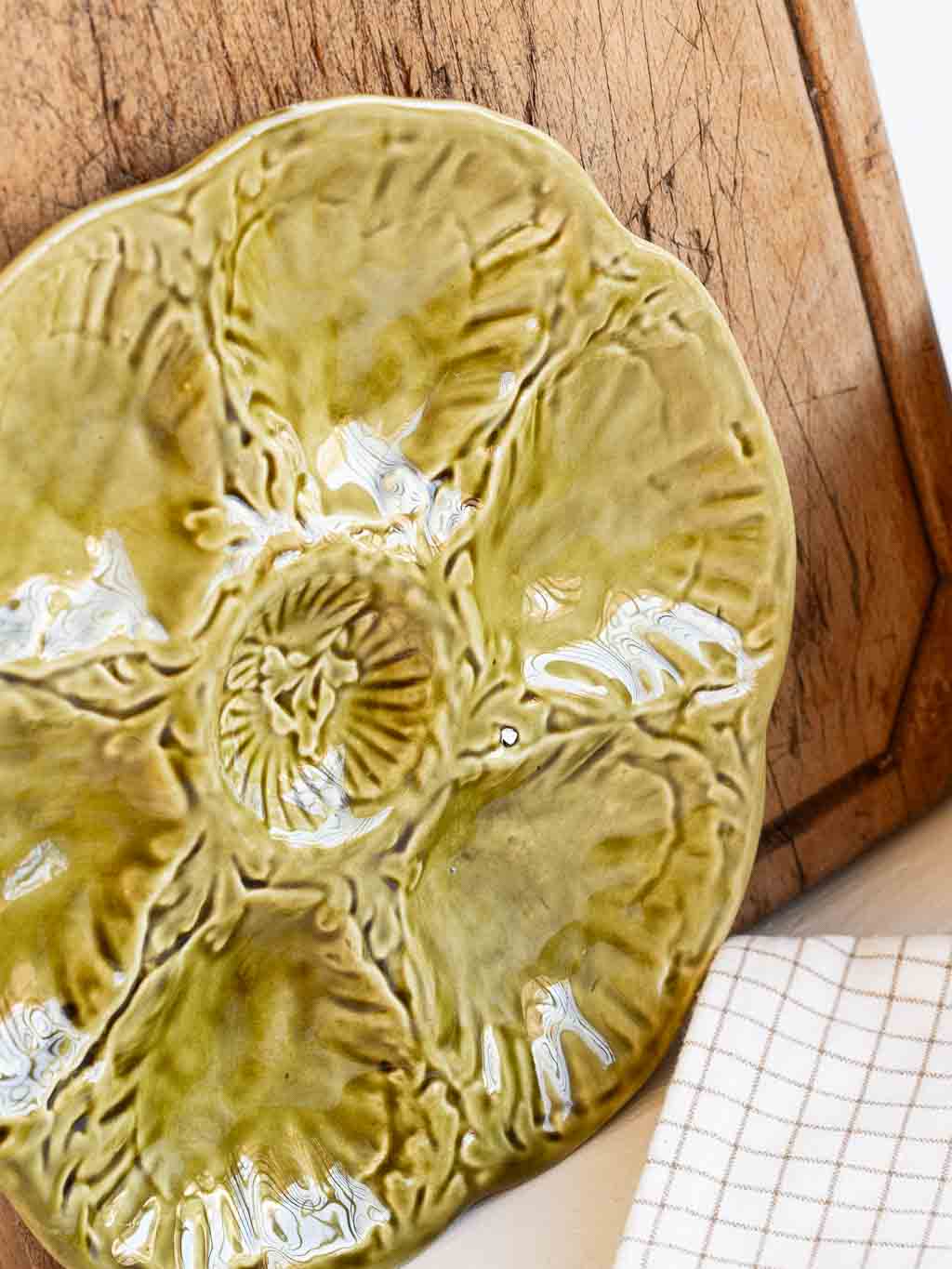 assiette à huitre vintage feuille de chou, Gien