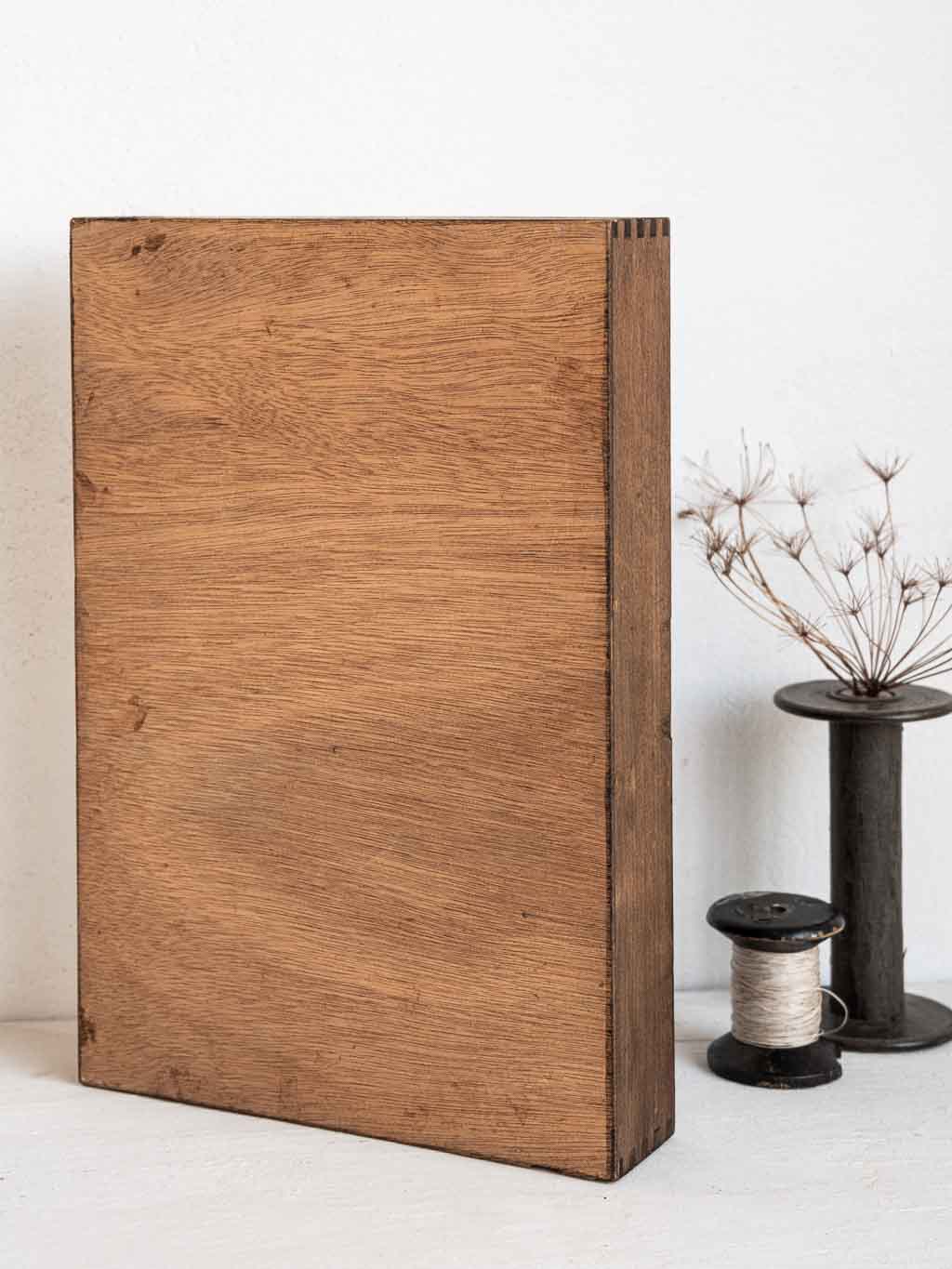 ancien petit casier compartimenté en bois