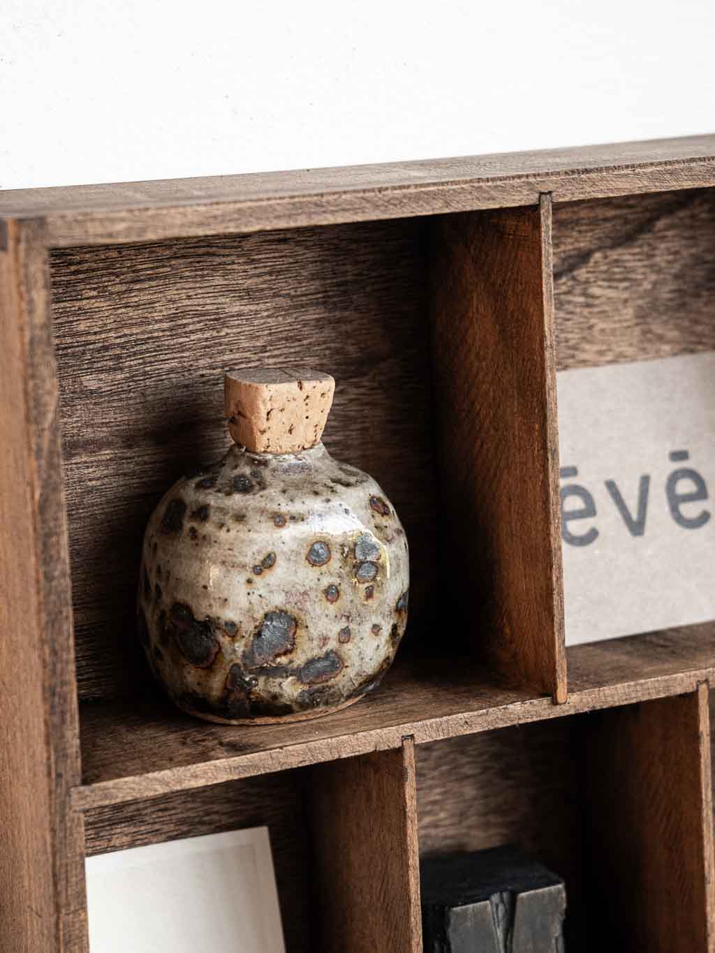 ancien petit casier compartimenté en bois
