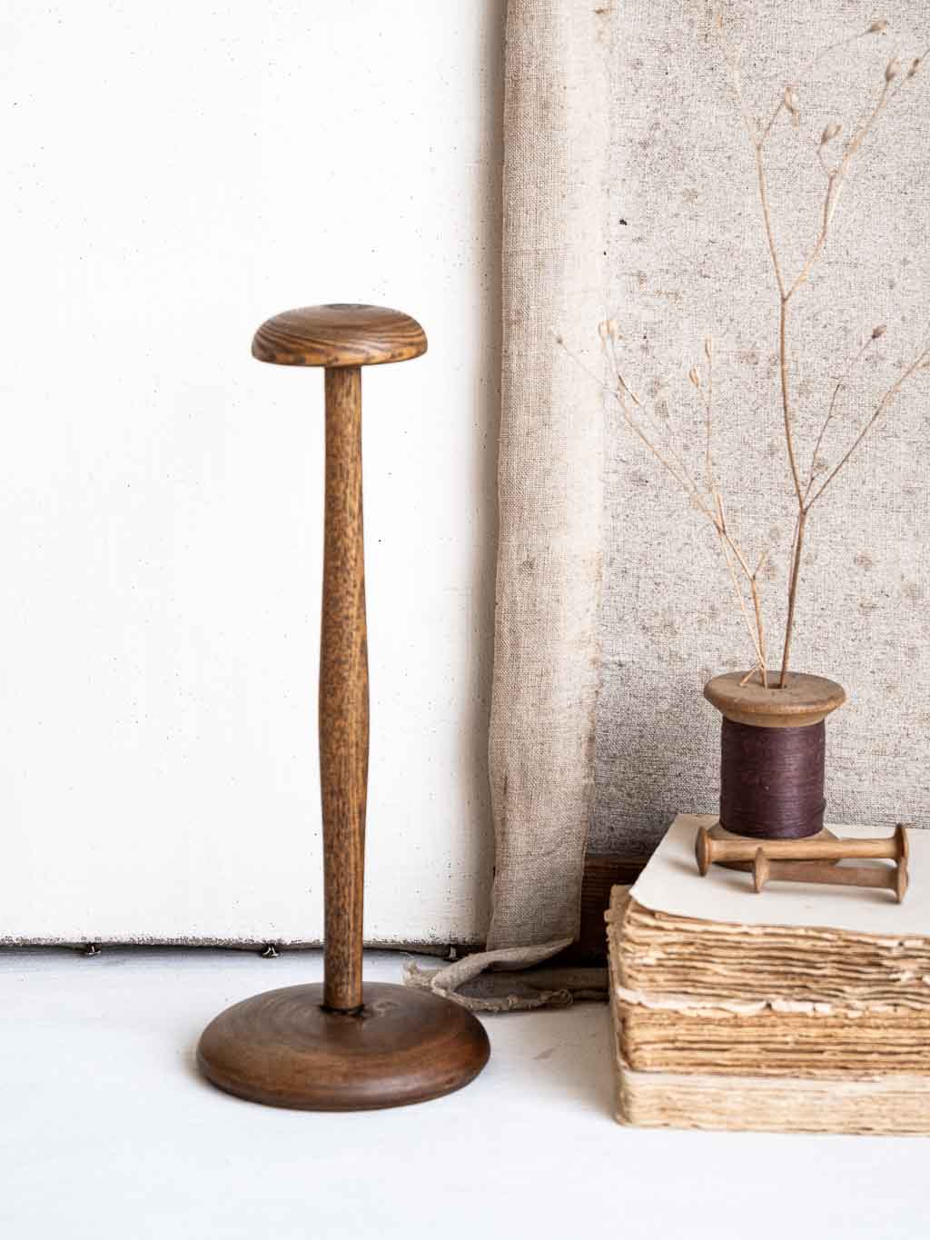 Support à chapeau vintage en bois