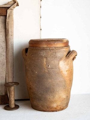 Grand pot en terre cuite (grès) avec couvercle