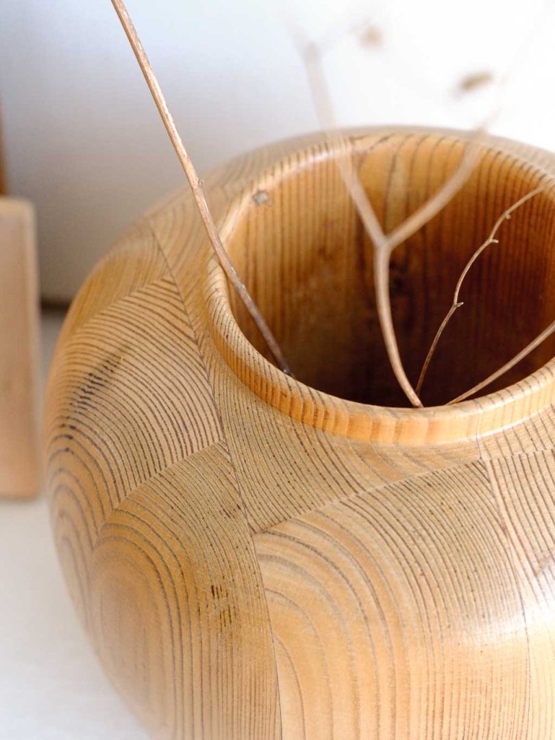 vase boule en pin made in Finland