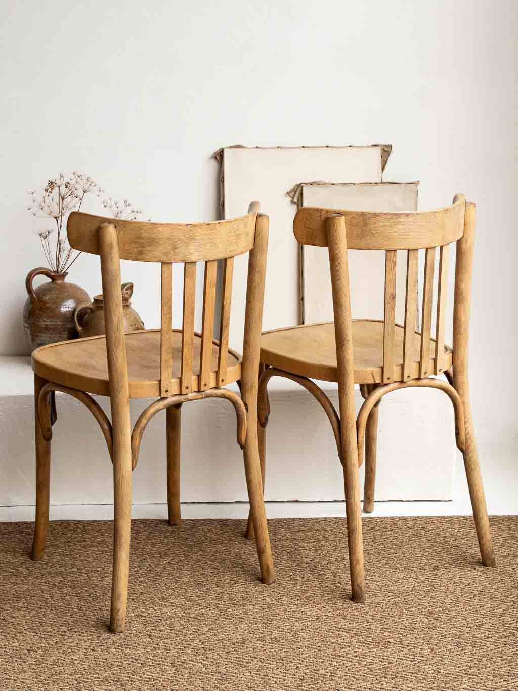 Lot chaises anciennes de bistrot en bois courbé style thonet, baumann