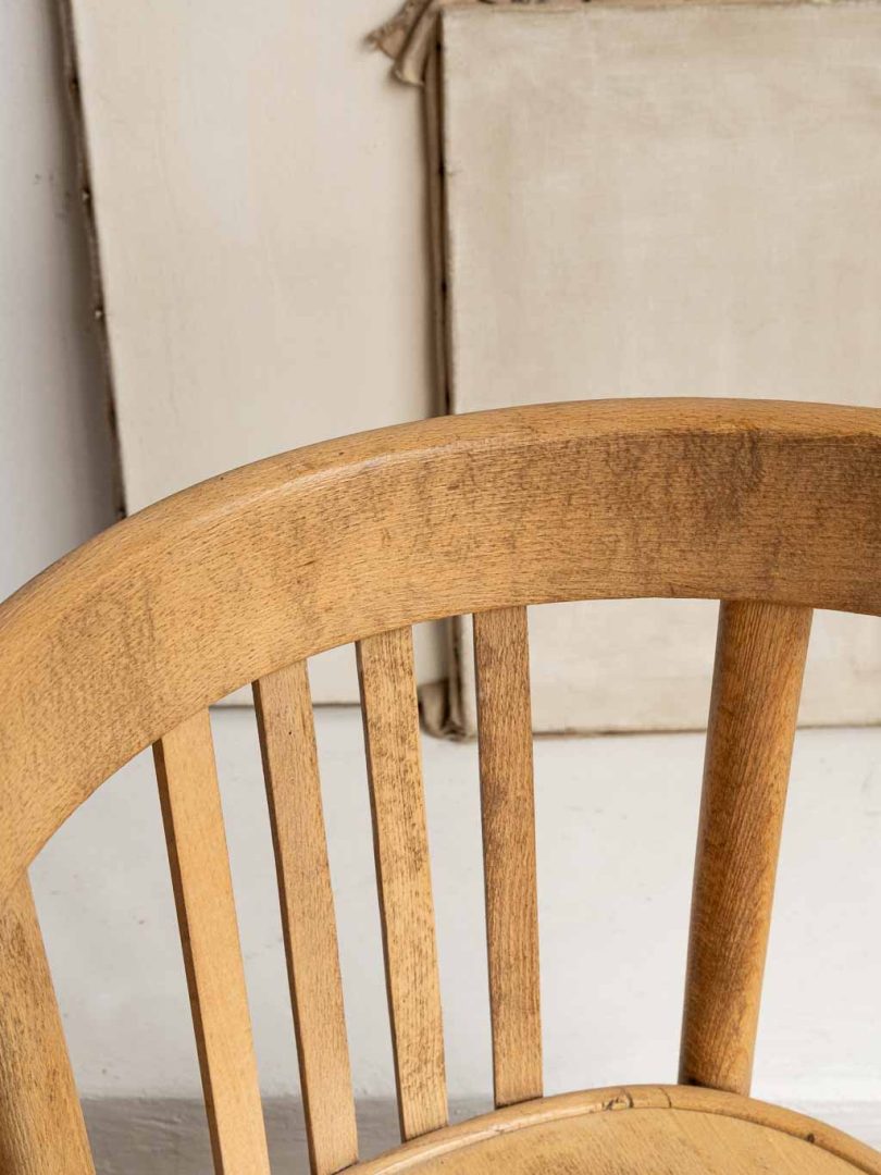 Lot chaises anciennes de bistrot en bois courbé style thonet, baumann
