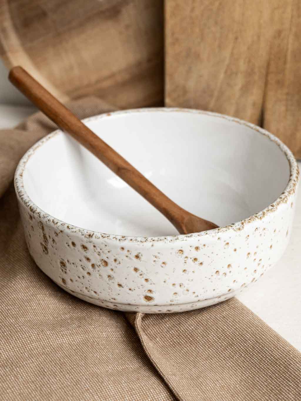 coupelle en ceramique blanche mouchetée