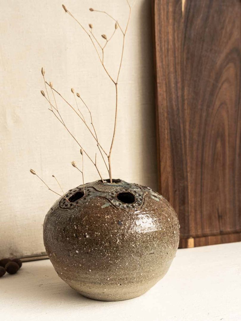 Pique fleurs Michel Vergne poterie Kerbenoen PK