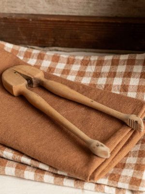 pince à cornichons en bois 18cm